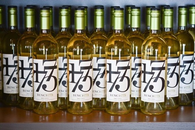Bench 1775 White Wines